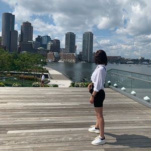 Meet your Posher, Adelajda